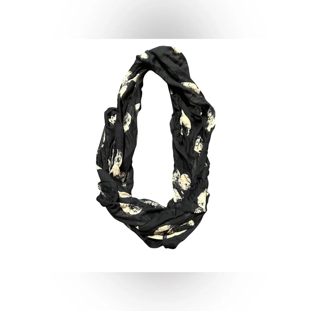 H&M | Black & Creamy White Heart Print Infinity Scarf